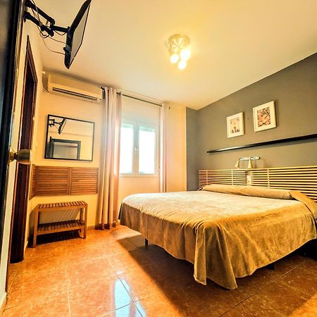 Hostal Jentoft Seville Exterior photo