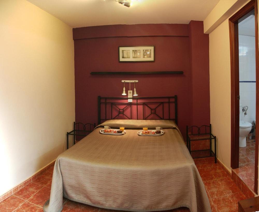 Hostal Jentoft Seville Exterior photo