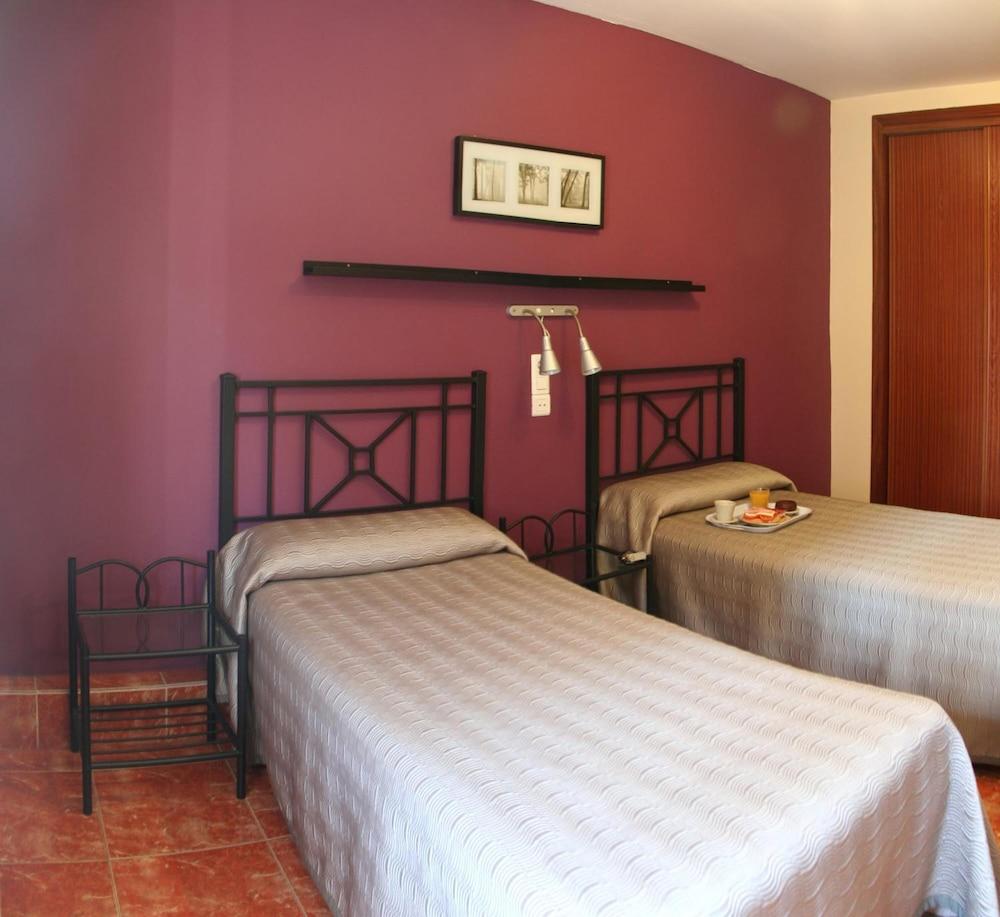 Hostal Jentoft Seville Exterior photo