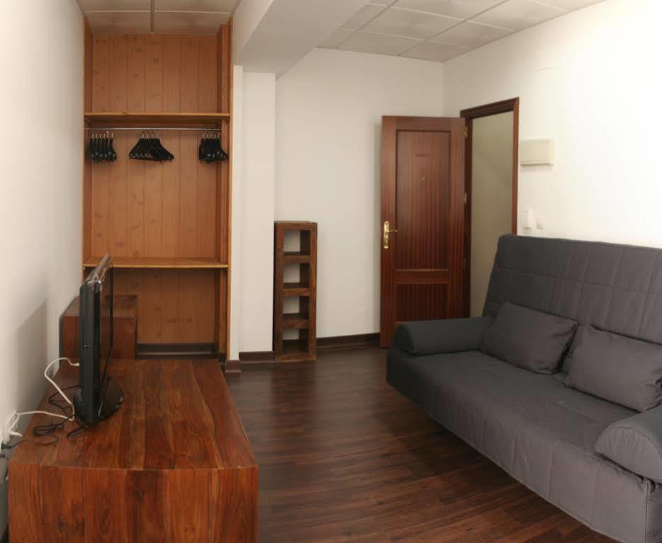 Hostal Jentoft Seville Exterior photo